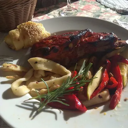 Etno Park Avlija Glusci Hotel *