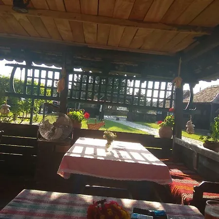 Etno Park Avlija Glusci