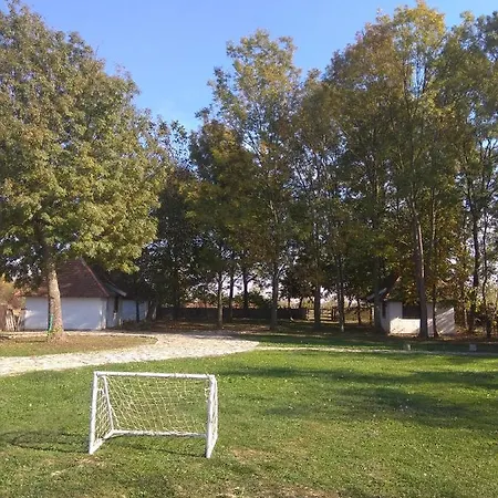 Etno Park Avlija Glusci *