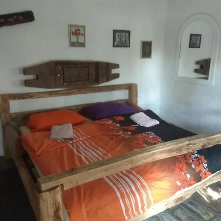 Hotel Etno Park Avlija Glusci *