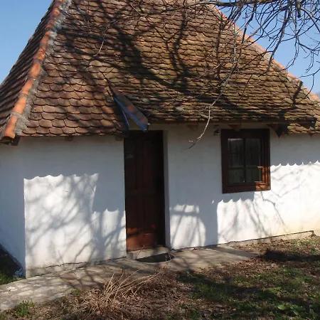 Etno Park Avlija Glusci Hotel