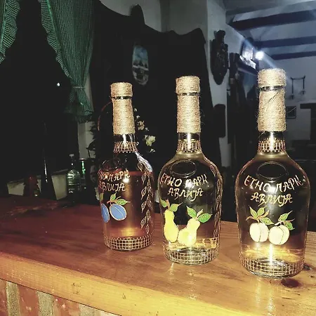 Etno Park Avlija Glusci *