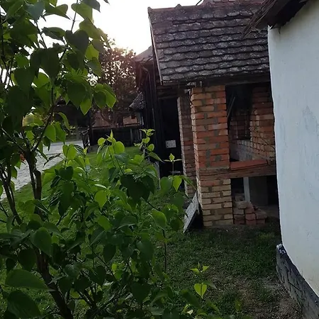 Hotel Etno Park Avlija Glusci