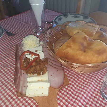 Etno Park Avlija Glusci Hotel Bogatić